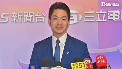 台北市長辯論/蔣萬安抱病首露面曝太太給擁抱:破音請多包涵