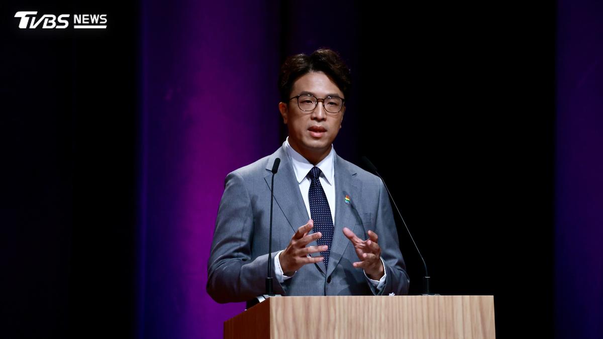 台北市長辯論/蔣萬安原句奉還「廊什麼帶」嗆不懂AI產業 沈伯洋:我長得像卓榮泰嗎