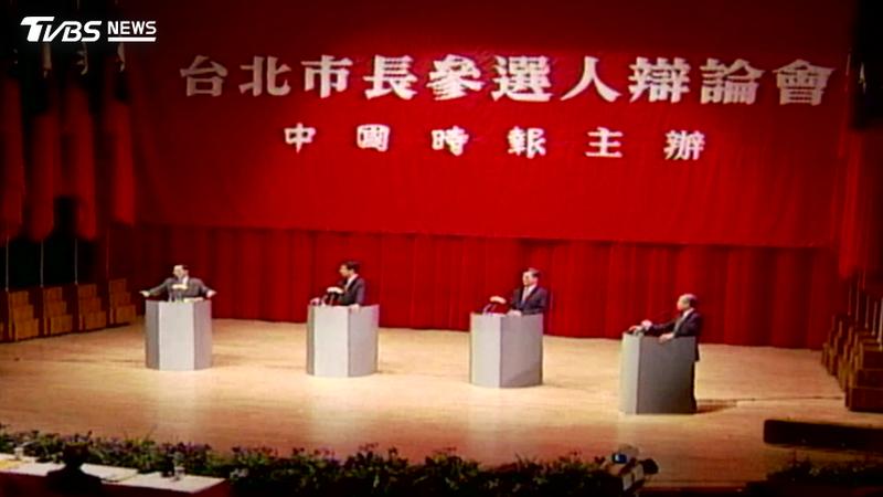 回顧歷年選戰電視辯論會,候選人創造的金句總能帶來一槌定音的選戰效果。(圖/TVBS)