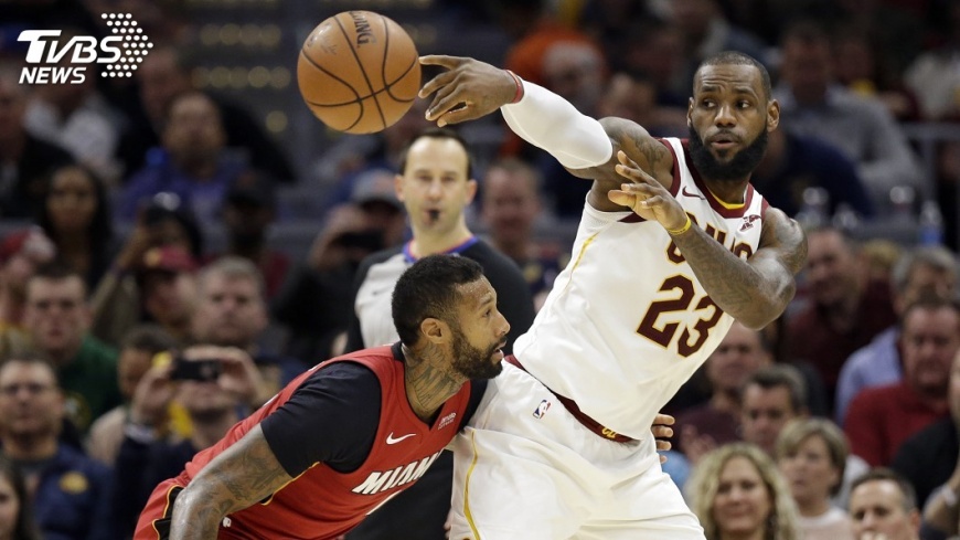 NBA詹皇生涯首遭趕出場 騎士照贏