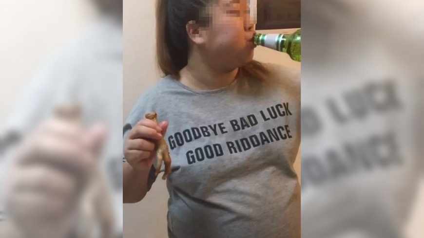孕婦開直播暢飲啤酒加白酒 網怒:不配當媽