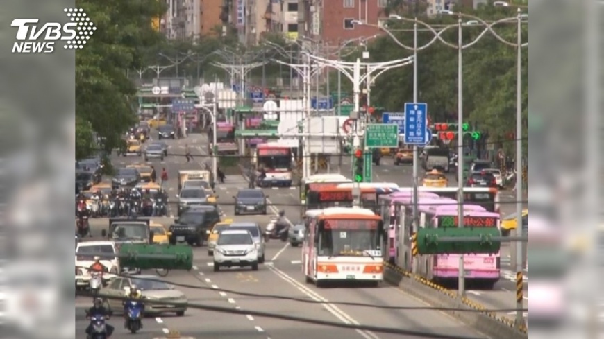 2040後汽柴油車不能上路? 政府擬禁解決空汙