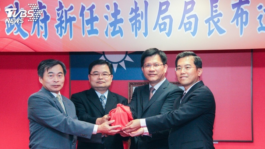法制局長新上任 林佳龍期許以民為本