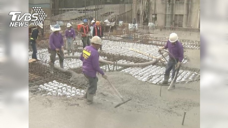 月薪3萬以下勞工比例 連8年下降