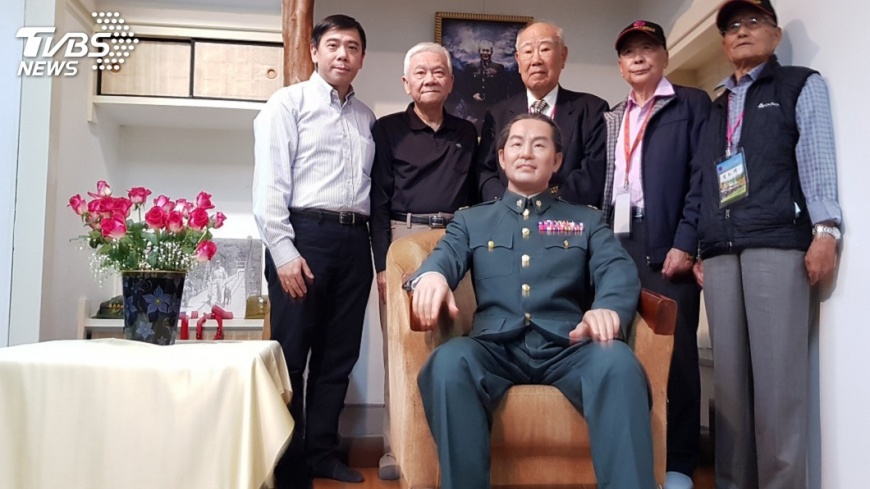 昔舊部集資造孫立人蠟像 　屏東揭幕
