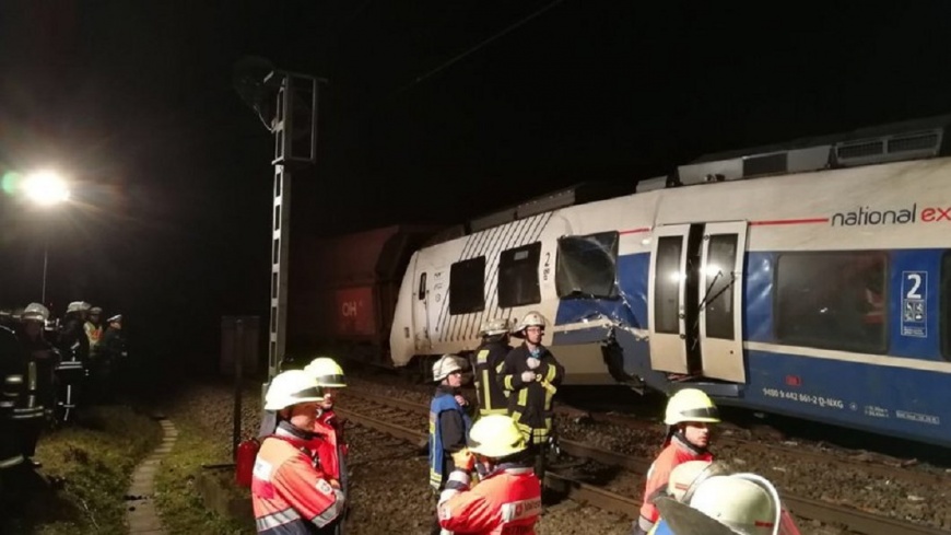 德國2火車意外相撞出軌 至少47人受傷