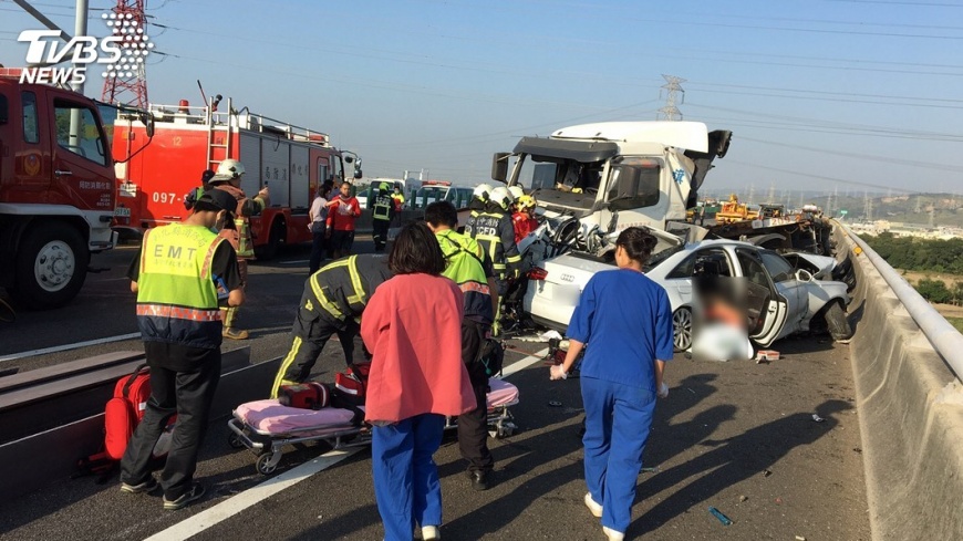 無照貨車國道肇事 監理所坦承疏失
