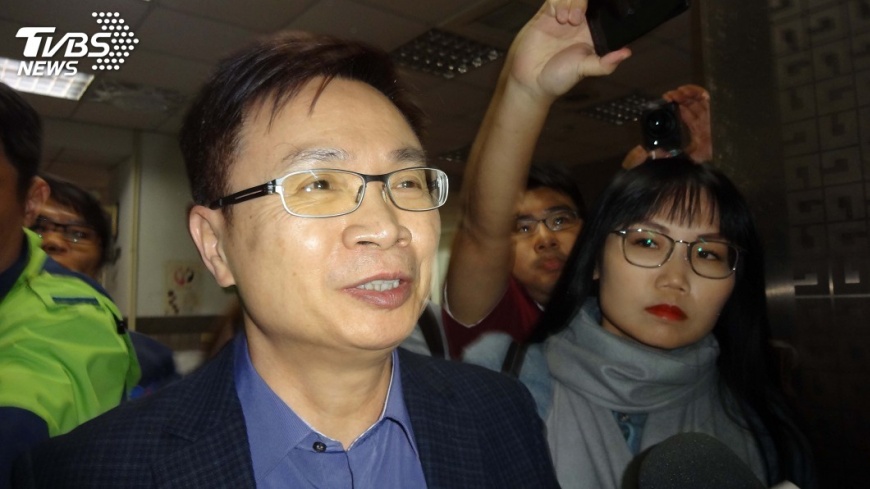 慶富案　證人黃志芳訊後請回