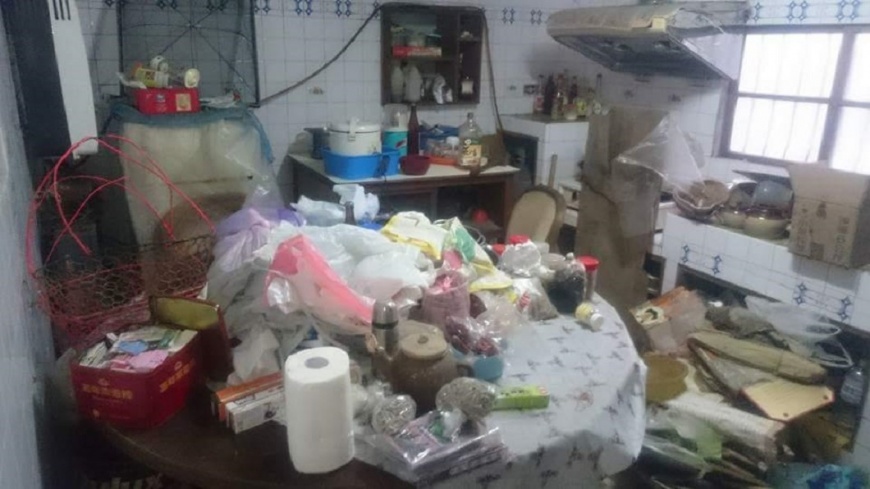 他開價2萬賣整屋雜物　網：找人清垃圾？