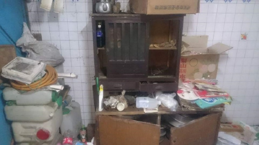 網友出售整屋的雜物開價2萬。翻攝/爆怨公社