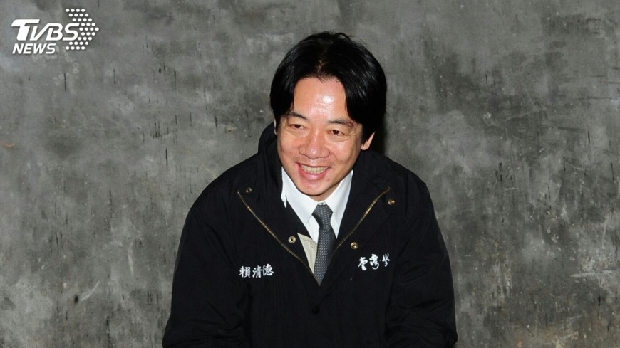 賴揆訪視中興文創園區 允7500萬助育成