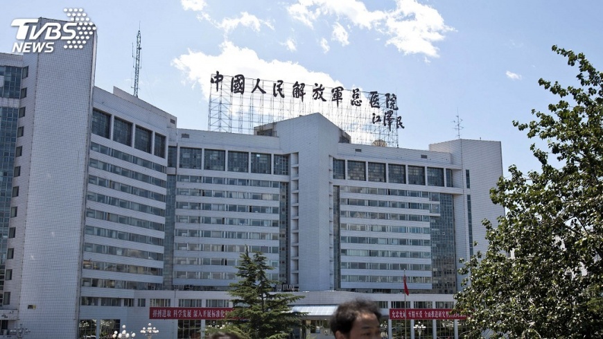 眾人皆拆 江澤民題字招牌仍矗天際線
