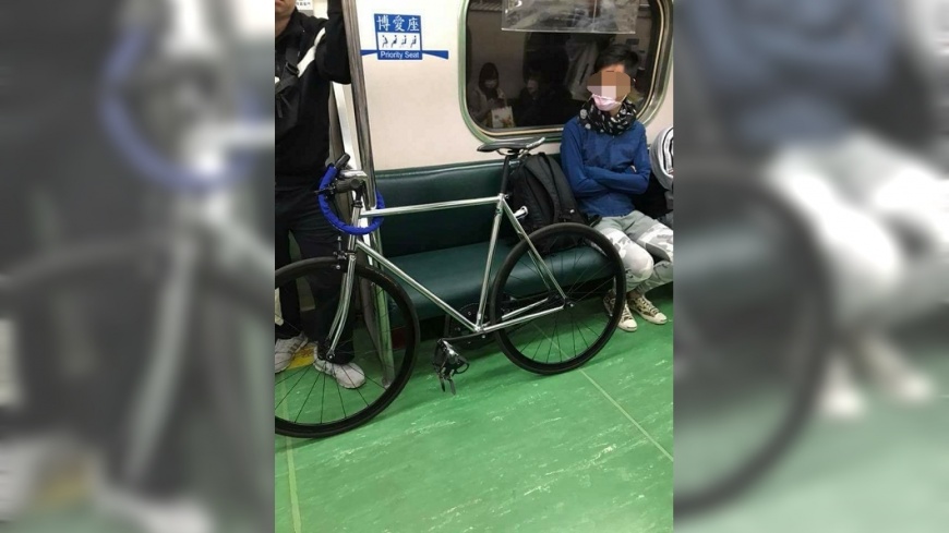 男子單車鎖台鐵博愛座佔位 請移車竟嗆:不方便