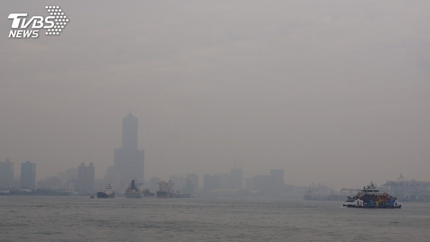 高市空氣品質紅色警戒 　減少非必要出門