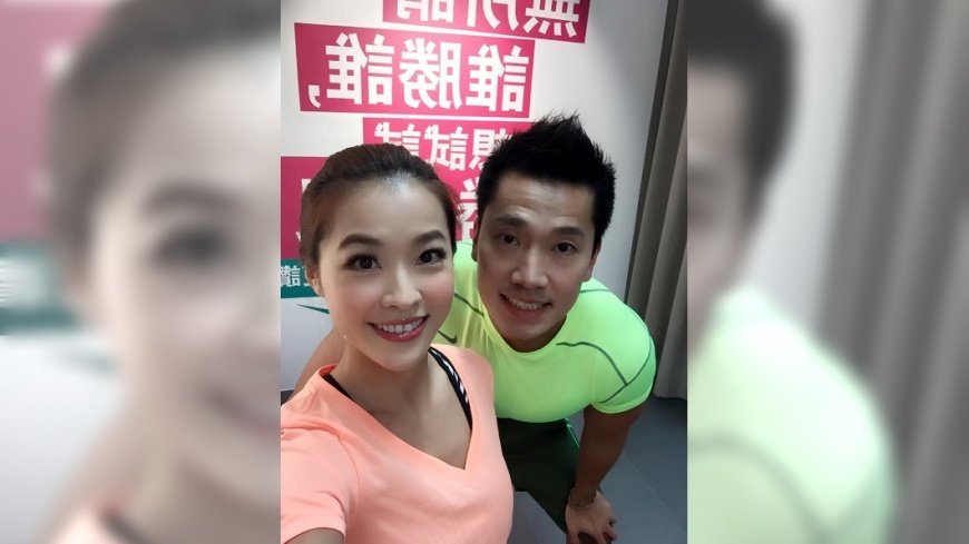 何守正二姐跨國護航 酸小嫻開心成焦點還裝可憐