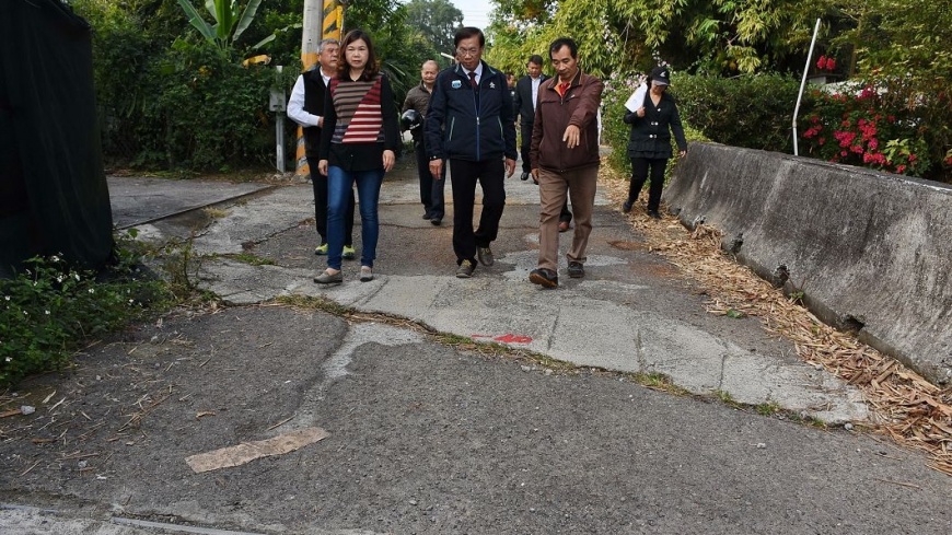 南投防汛道路破損 常使人摔倒要改善