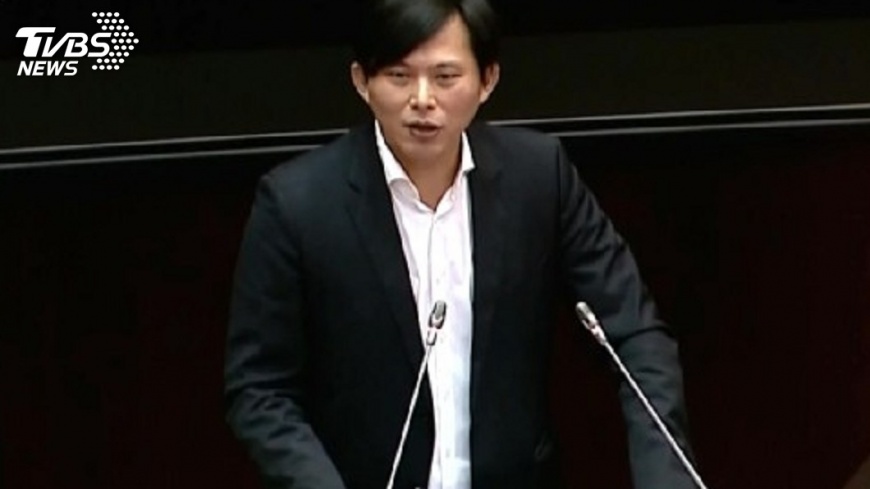 黃國昌罷免投票日　雇主應給選區勞工休假