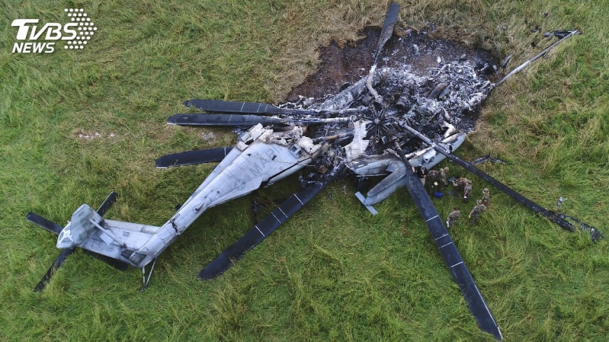 美軍機窗戶空中掉落 如「血滴子」險砸日童
