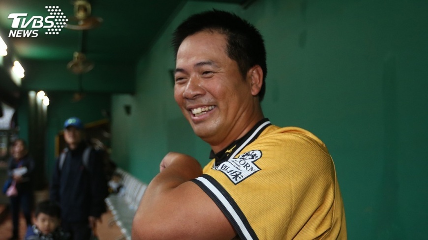陳瑞昌不想輸王勝偉  挨觸身球全場大笑