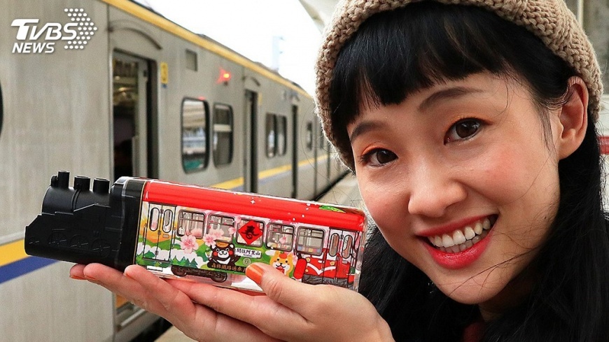 阿里山蒸汽火車造型水瓶 正妹設計研發