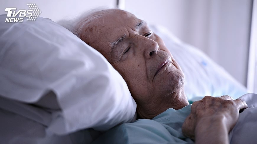 老人沒失智但健忘 疑與睡眠腦節律有關