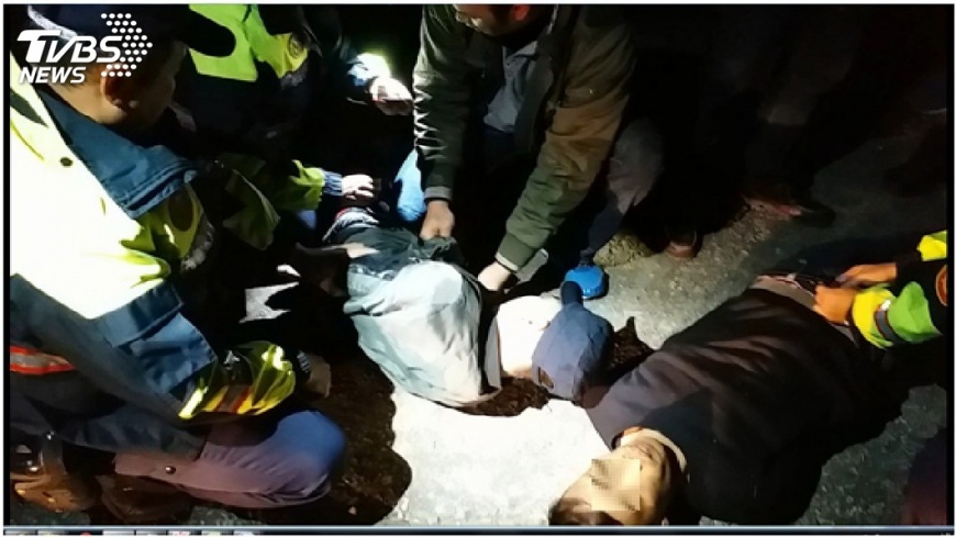 沉迷電玩缺錢 2男搭檔隨機行搶遭逮