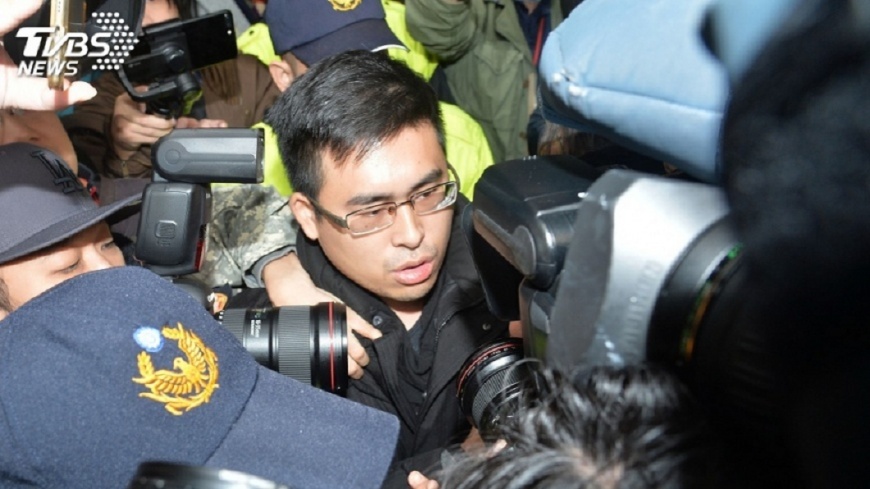 王炳忠證人待遇像犯人 白狼次子:統派被追殺