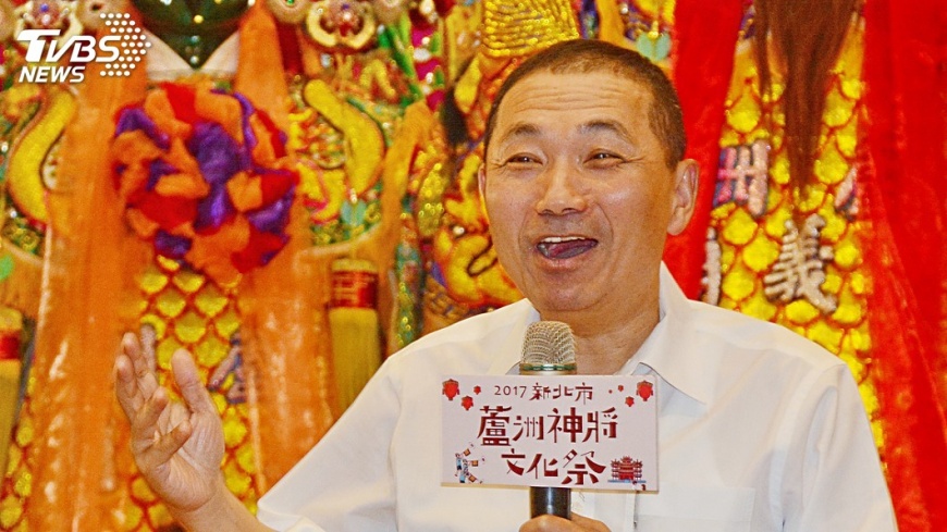 侯友宜:升旗已內化 未持國旗也愛國