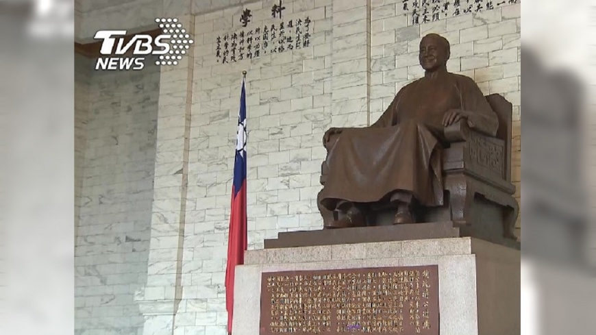 快訊/「不改名就砍頭」 中正高中蔣公遭噴漆