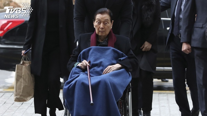 樂天集團創辦人遭判刑4年 會長判緩刑