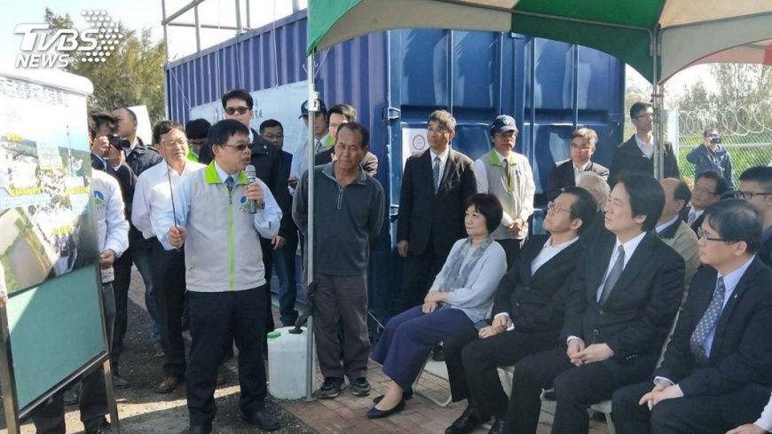 賴揆:南台灣屋頂可做太陽能發電