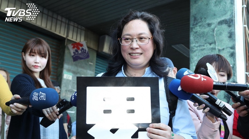 以市民身分 北市勞動局長現身勞團遊行