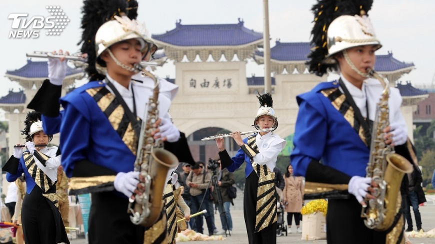 嘉義市國際管樂節 美麗隊伍踩街