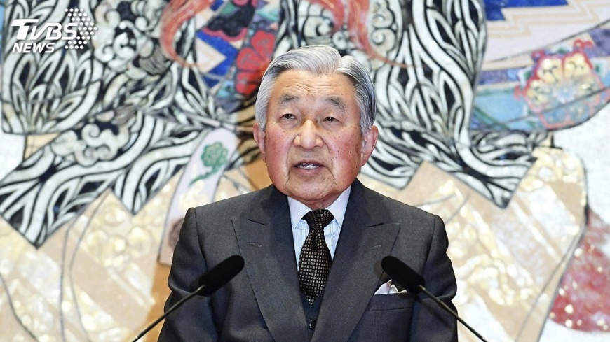 日皇明仁84歲生日 破紀錄人潮皇居祝壽