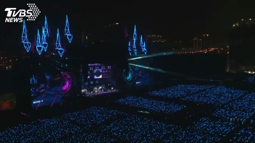 五迷上班了!五月天桃園開唱 微電影開場