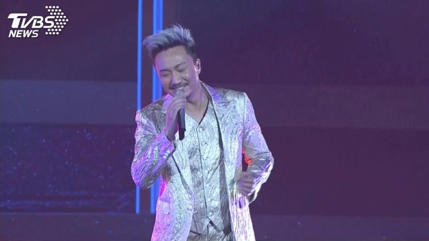 睽違9年!鄭中基登蛋開唱 回憶經典歌曲
