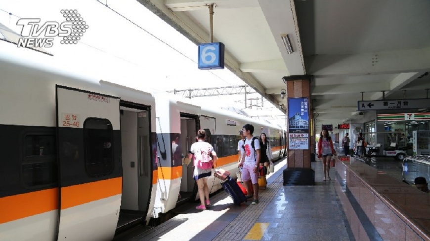 車門突關害乘客變禿頭 台鐵判賠12萬