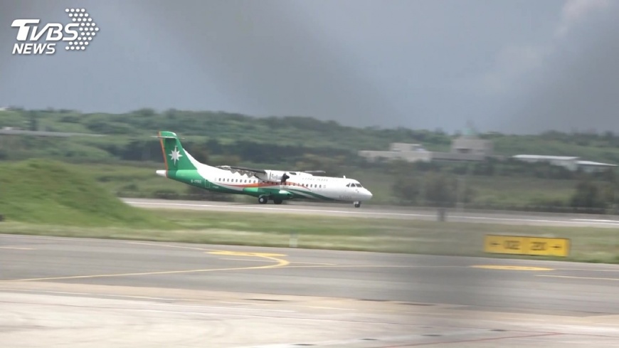 長榮、國泰合作 首推班機延誤快速理賠