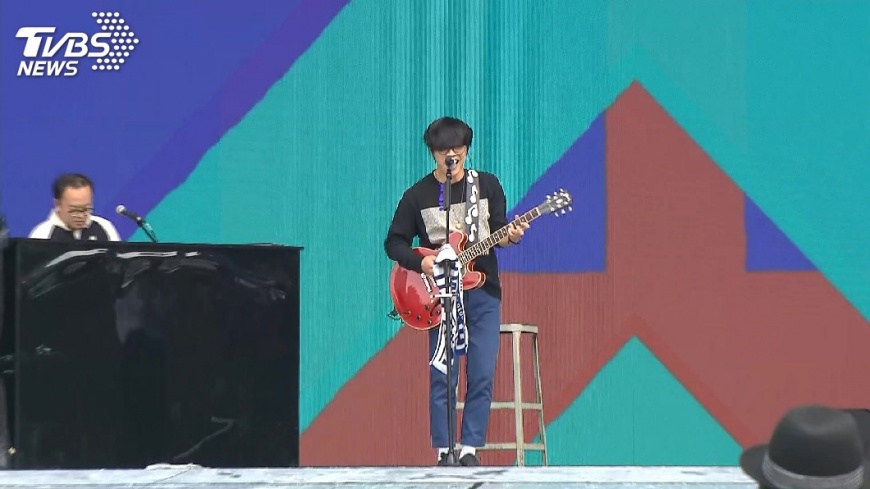 盧廣仲首度登跨年場 力尬謝金燕復出