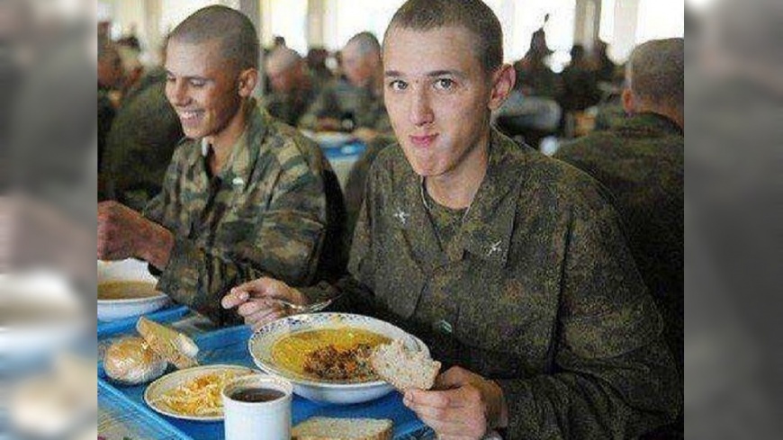 天寒地凍下鍋爐煮飯 體驗二戰士兵用餐