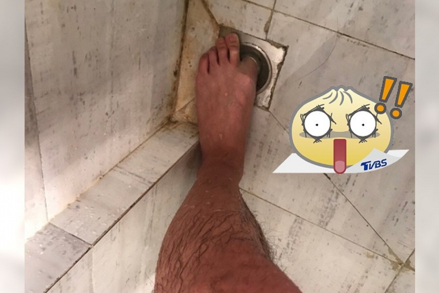 大鵰「現形」!網紅卡水孔求救 網友畫錯重點