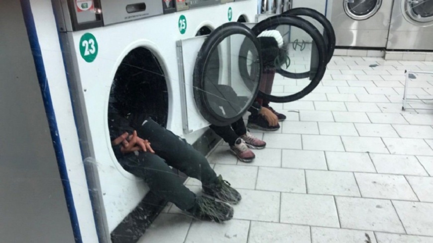 移民少年浪跡巴黎 天冷睡洗衣機滾筒取暖