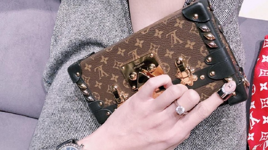 Doris的穿搭文不時可以看到名牌入鏡。翻攝自/Doris's fashion diary