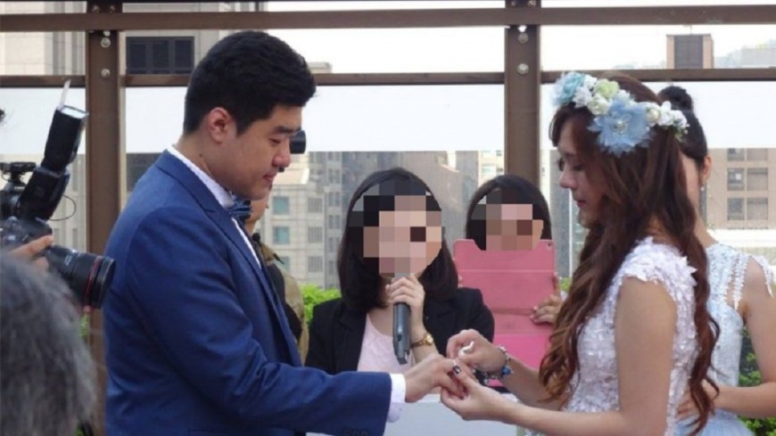 幻象飛官何子雨失聯至今未尋獲，讓妻子心痛不已。圖／翻攝臉書，下同