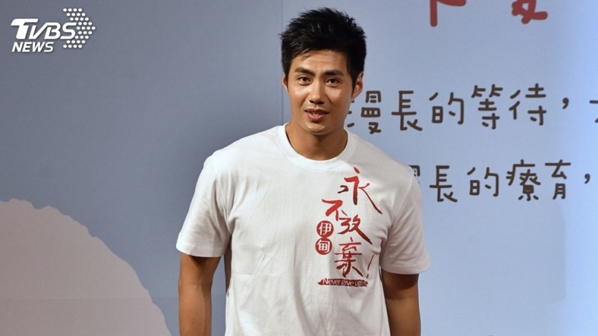 練傳接球狀況好　陳偉殷：一定參加春訓