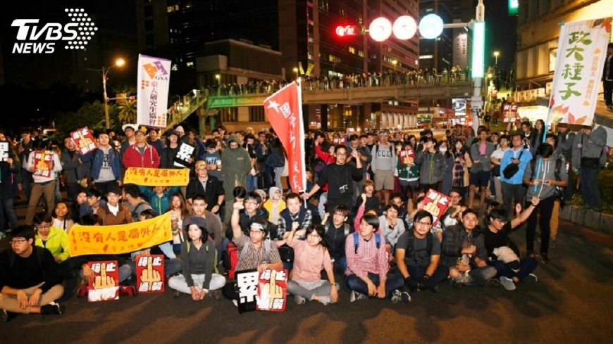 近百位學者連署 反對勞基法修法