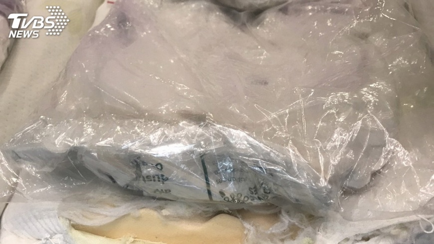 乳膠枕藏14公斤海洛因 郵寄來台遭查獲
