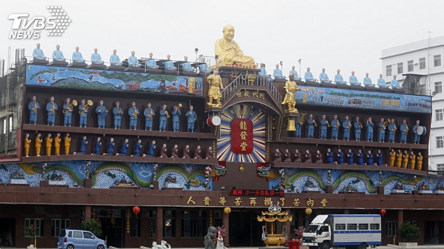 佛堂變療養院 龍發堂近半世紀爭議