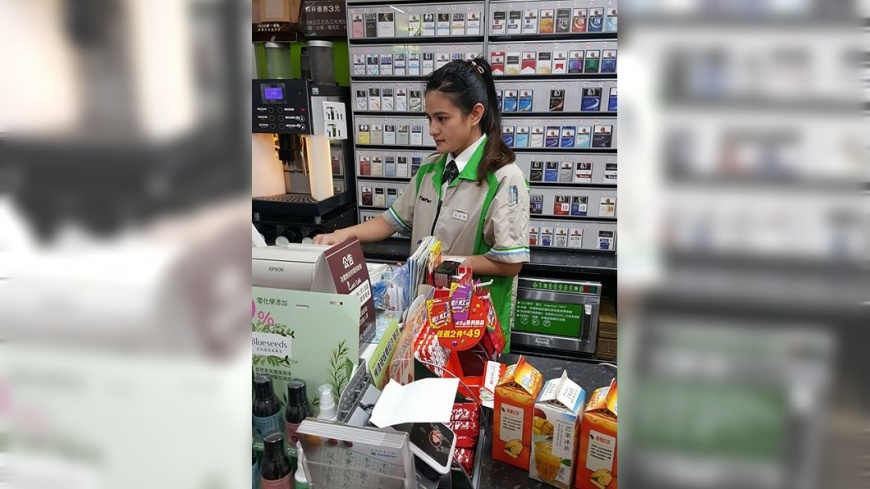 弄破商品要不要賠?女店員「這樣做」引爭議