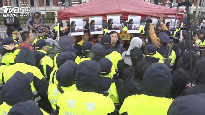 用千人對30人?看到南部同學支援 凱道員警:太扯了